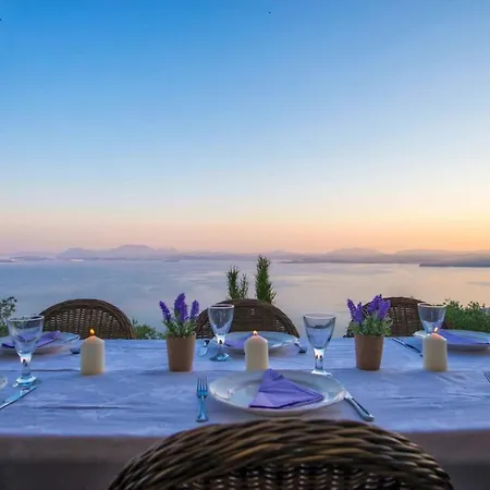 Paleopetres Marnie - Private Pool - Sea Views - Nissaki - North East Coast - Villa Niszáki