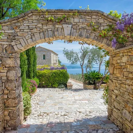 Paleopetres Marnie - Private Pool - Sea Views - Nissaki - North East Coast - ヴィラ