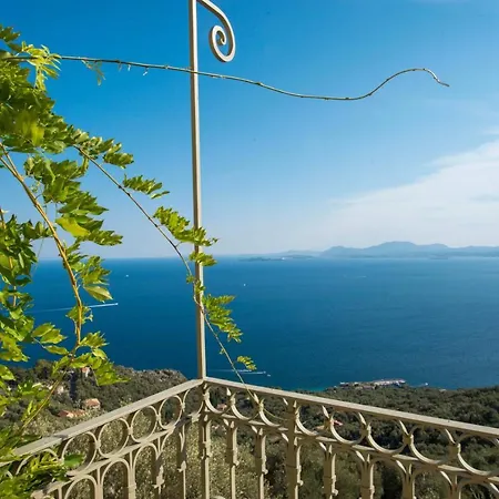 Villa Paleopetres Marnie - Private Pool - Sea Views - Nissaki - North East Coast - Niszáki