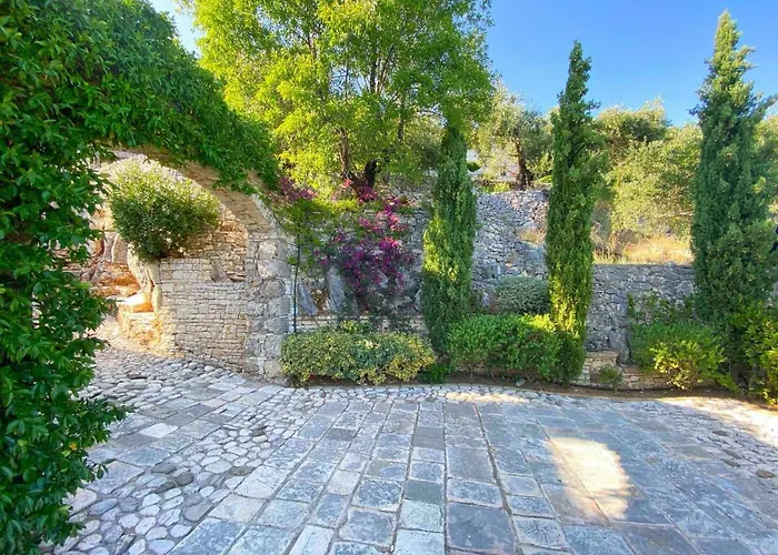 Paleopetres Marnie - Private Pool - Sea Views - Nissaki - North East Coast - ニサキオン