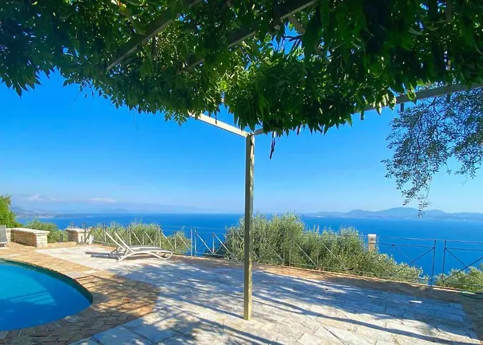Βίλα Paleopetres Marnie - Private Pool - Sea Views - Nissaki - North East Coast - Νησάκι