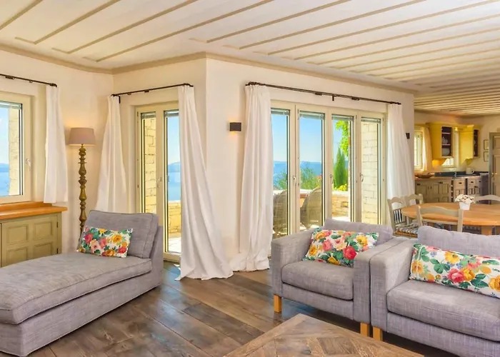 Paleopetres Marnie - Private Pool - Sea Views - Nissaki - North East Coast -