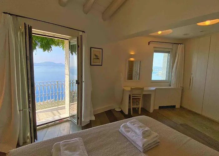 Βίλα Paleopetres Marnie - Private Pool - Sea Views - Nissaki - North East Coast - *